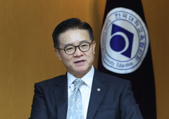 이기정 대교협 회장 "교부금 통해 대학 안정적 재원 기대"[인터뷰]