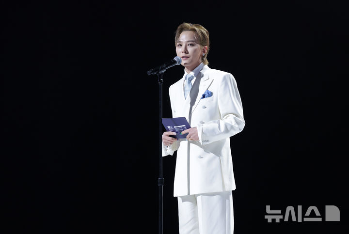 지드래곤 "세계유산 지키는 일, 미래 평화 만드는 일"