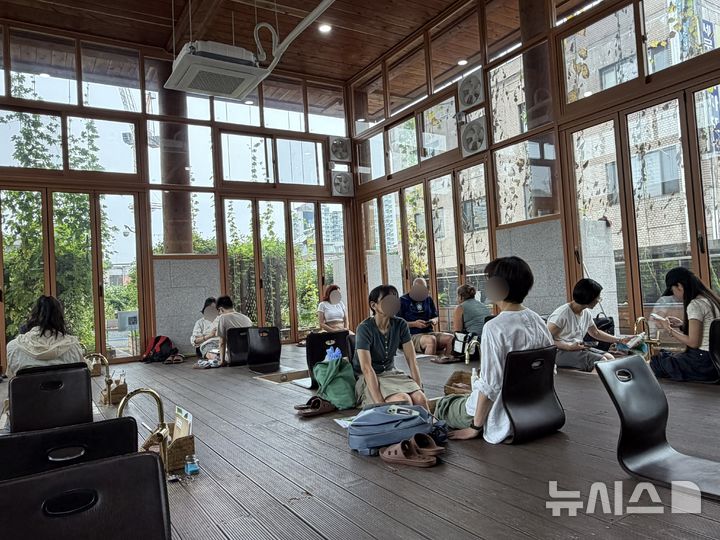 뜨끈한 물에 발 담그고 한방차 한 잔…'K웰니스'에 홀리다[출동!인턴]