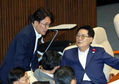 박지원 "2030은 노선투쟁 원치 않아…올드 패션 아닌 변화 요구"