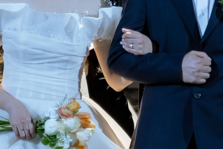 메뉴판에 있던 QR코드, 이젠 결혼식장 필수템 됐다