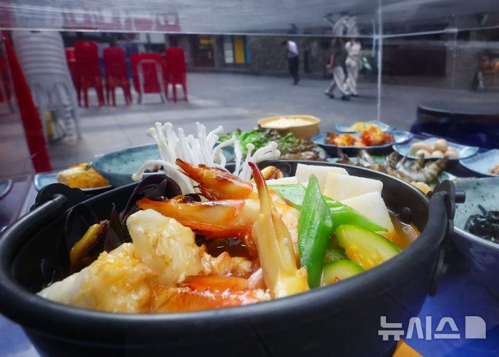 중동발 인플레…원가 상승에 '외식물가 비상' [뉴시스Pic]