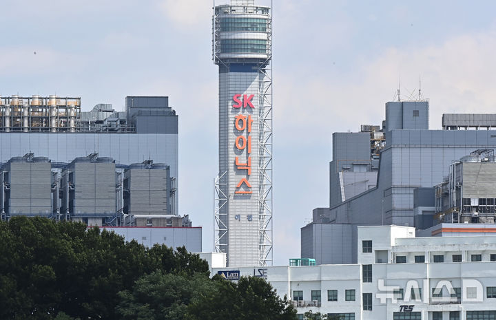 "자소서 대신 AI 활용 경험"…SK하이닉스, 채용 방식 뒤집었다[AI로 달라진 채용③]