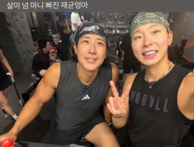 황재균, 얼굴 반쪽 됐네…