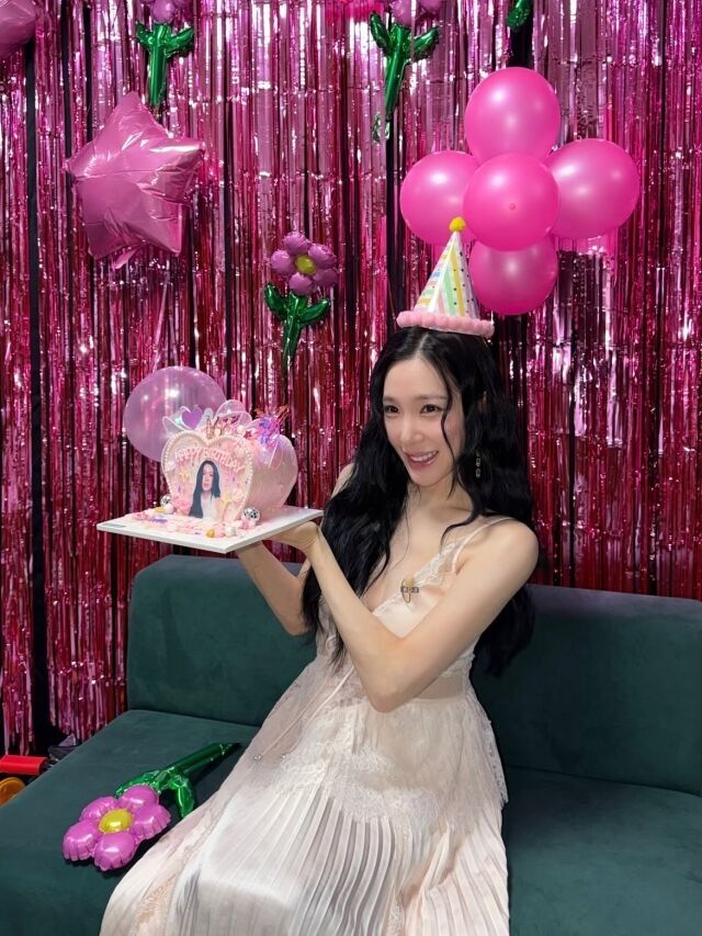 '♥변요한' 티파니, 결혼 후 첫 생일 근황…환한 미소