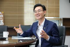 최동민 동대문구청장 "전국 최초 외로움돌봄과 만들겠다"[인터뷰]