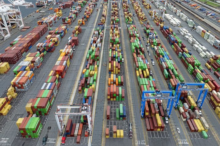 미국 6월 무역적자 733억 달러…전월보다 5.6% 적어