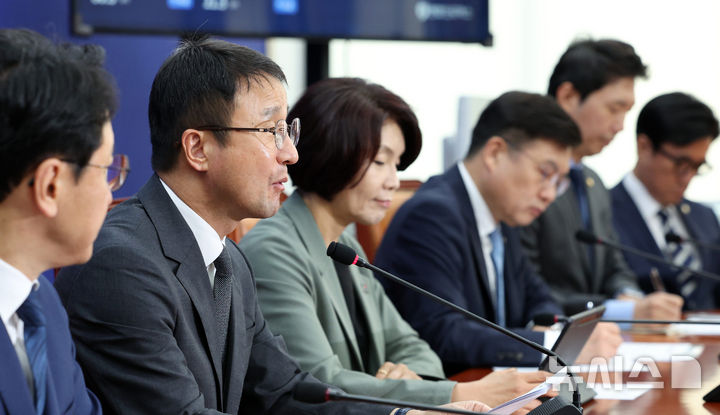 與 '주택시장 안정화 TF' 확대개편…세제 개편안까지 함께 논의