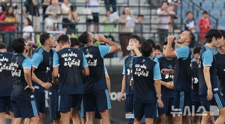 K리그 폭염 속 경기 연기 및 대한축구협회 압수수색, 김대원 EPL 팀 상대 득점