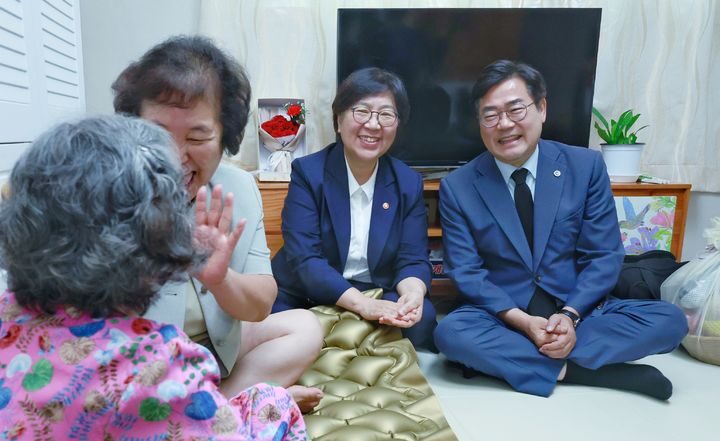방문재가기관 지역별 4배 차이…"한국형 돌봄취약지 필요"