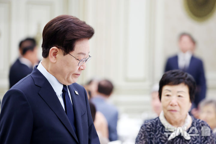 이 대통령, 국가폭력 피해자에 위로·사과…"국가가 책임지고 치유" [뉴시스Pic]