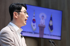 선관위 시간대별 투표율 입력 관련 기자회견하는 주진우 의원