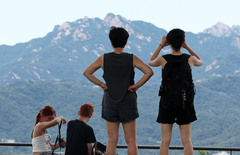 '낮 최고 34도' 한결 나아진 더위…동해안·제주 비[오늘날씨]