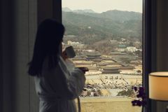 "무더위 속 느긋한 휴식 즐겨볼까" 호텔서 찾는 나만의 쉼[주말&호텔·리조트]