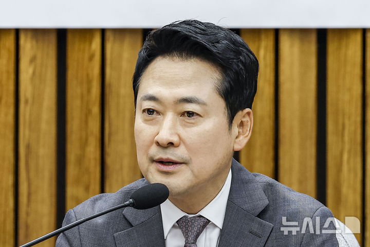 장동혁 "형소법 읽어보지도 않았다 발언한 李, 국민 무시" [뉴시스Pic]