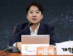 이준석 "이제 국민은 계엄 이유로 참아주지 않아…野 의견 들어야"