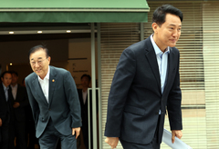 "양립 가능" vs "역사의 죄인"…용산공원 놓고 김윤덕·오세훈 평행선(종합)