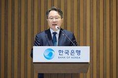 권민수 한은 부총재 "환율·성장·물가 고려해 금리 결정"(종합)