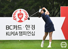 KLPGA 챔피언십 3R 선두 서교림 "우승 기회 놓치지 않겠다"(종합)