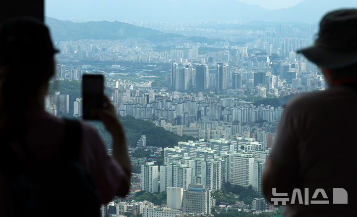 서울 외곽지역 아파트 가격 상승, 강남권은 하락