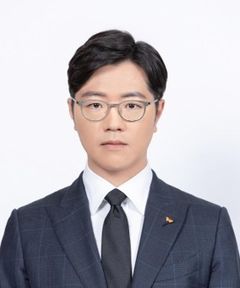 "모두가 쓰는 일상의 AI"…SKT, 1000만 에이닷 무기로 '모두의 AI' 출사표