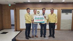 부산농협, 물폭탄 피해 거제 농가에 복구지원금 1천만원