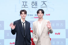 전역 송강·입대 이준영, 두 피아노 천재의 찬란한 '포핸즈'