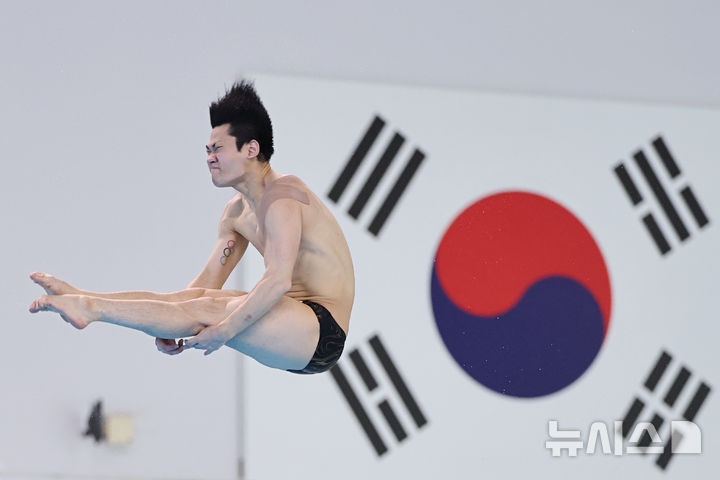 아시안게임 다이빙 공개훈련하는 김영남