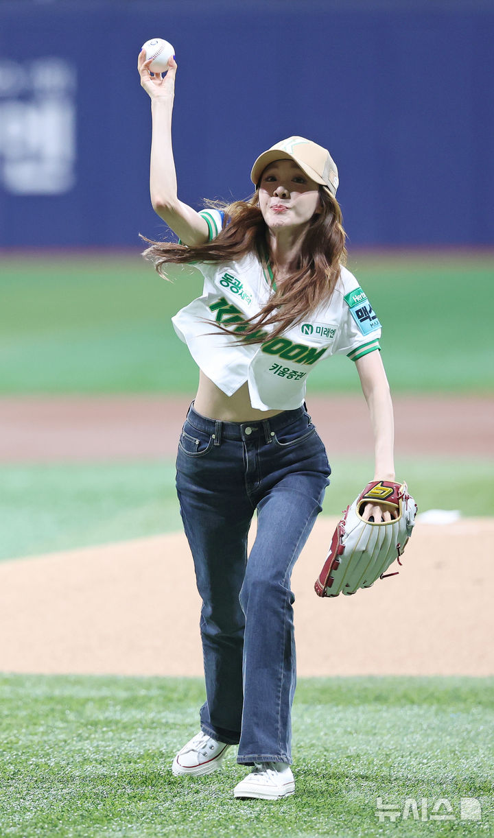 시구하는 산다라박