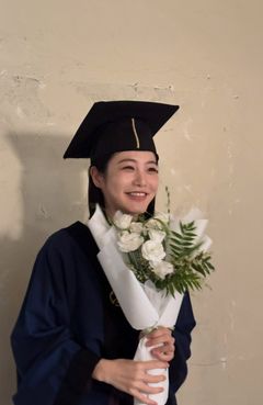 신예은 "암모나이트의 졸업" 성균관대 10년 만에 졸업