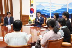 조 의장, 창작자 만나 "K-콘텐츠 성과 돌아가지 못해…보상제도 개선"