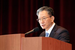 법무부 떠나는 정성호…"새 형사사법제도 국민 보호 소홀함 없도록"