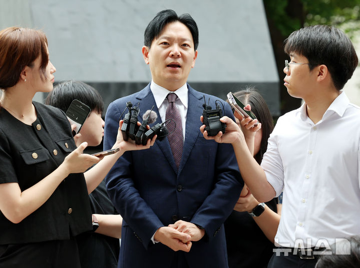 답변하는 박상용 검사
