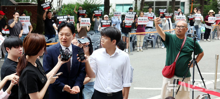 답변하는 박상용 검사