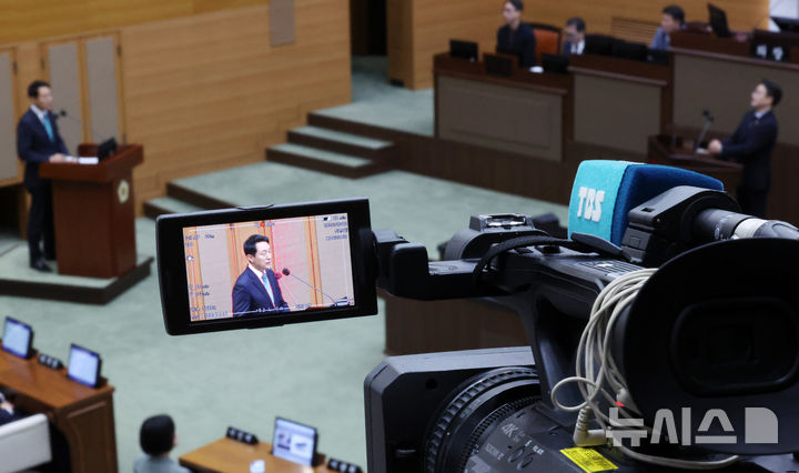 시정질문 답변하는 오세훈 시장
