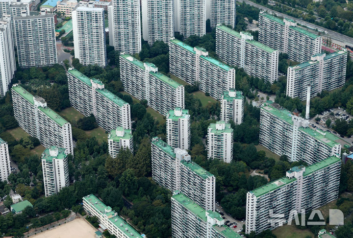세제 개편안 발표 한달…매매 매물 10% 늘었지만 전세 6% 줄어