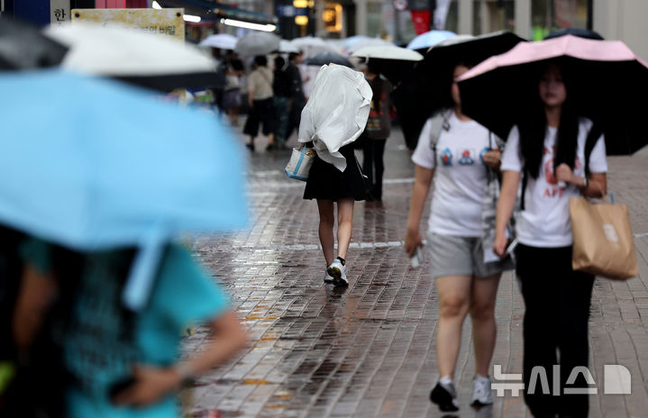 주말 전북 최대 80㎜ 호우…서부 폭염·열대야 지속
