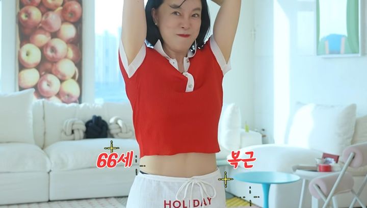 최화정, 66세 믿기지 않는 탄탄한 복근…몸매 관리 비결은