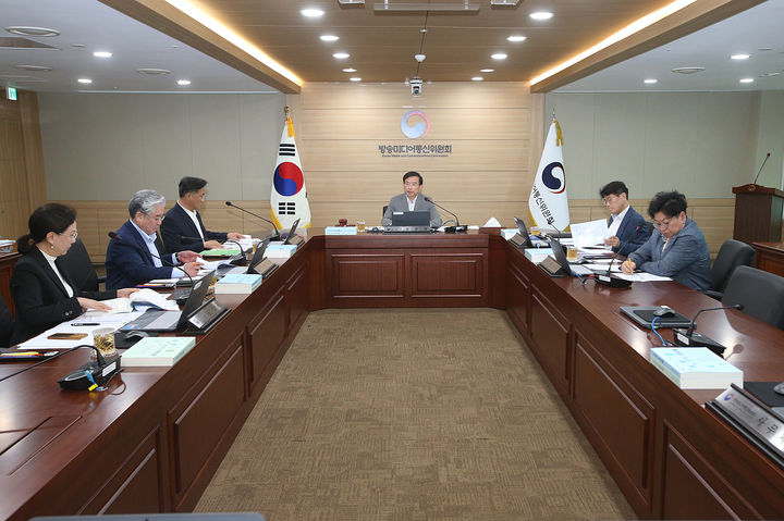 "새 사장 선임 기한 넘겨"…방미통위, YTN·연합뉴스TV 승인기간 3개월 단축