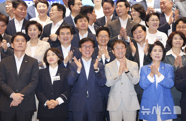 더불어민주당 "민생 위한 대개혁 이뤄낼 것" [뉴시스Pic]