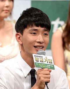 '푸른거탑' 배우 이용주 심장마비로 사망…향년 44세