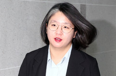 용혜인 의원직 유지 논란…"원외정당 돼, 양해" "귀족 행세"