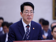 황종우 해수부 장관 "북극항로 시대 대도약…해양수도권 집중 육성"