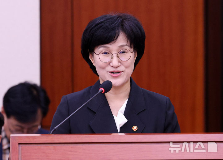 성평등부 장관 "스토킹·교제폭력 위험징후 조기 포착…공동대응 강화"