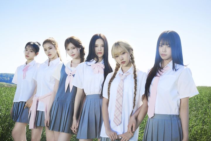 이즈나, 글로벌 행보 시동…日 미니 1집 '핸들 위드 케어' 발매