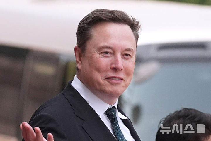 머스크, 美중간선거에 3686억원 투입…공화당 '큰손' 귀환