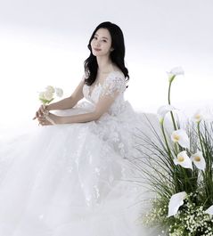 '46세 결혼' 반민정 "늦게 찾아온 인연 소중"