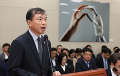 방미통위원장 "아동청소년 딥페이크 보호…AI 이용자 보호법령 단계적 정비"