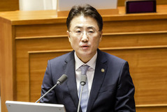 법무장관 대행 "한동훈에 검찰 내부문서 유출 가능성 높다 판단…경위 밝혀져야"
