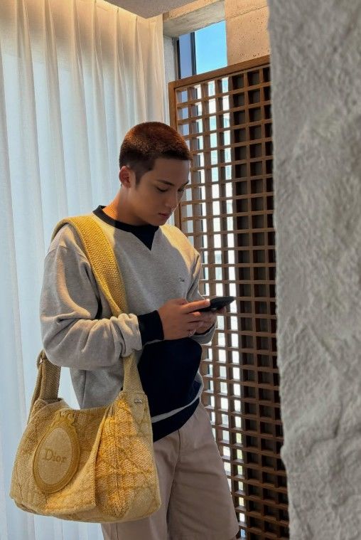 세븐틴 민규, 반삭하니 더 힙해…오늘 군 대체복무 시작